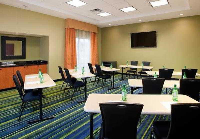 Fairfield Inn & Suites By Marriott Winnipeg Exterior photo